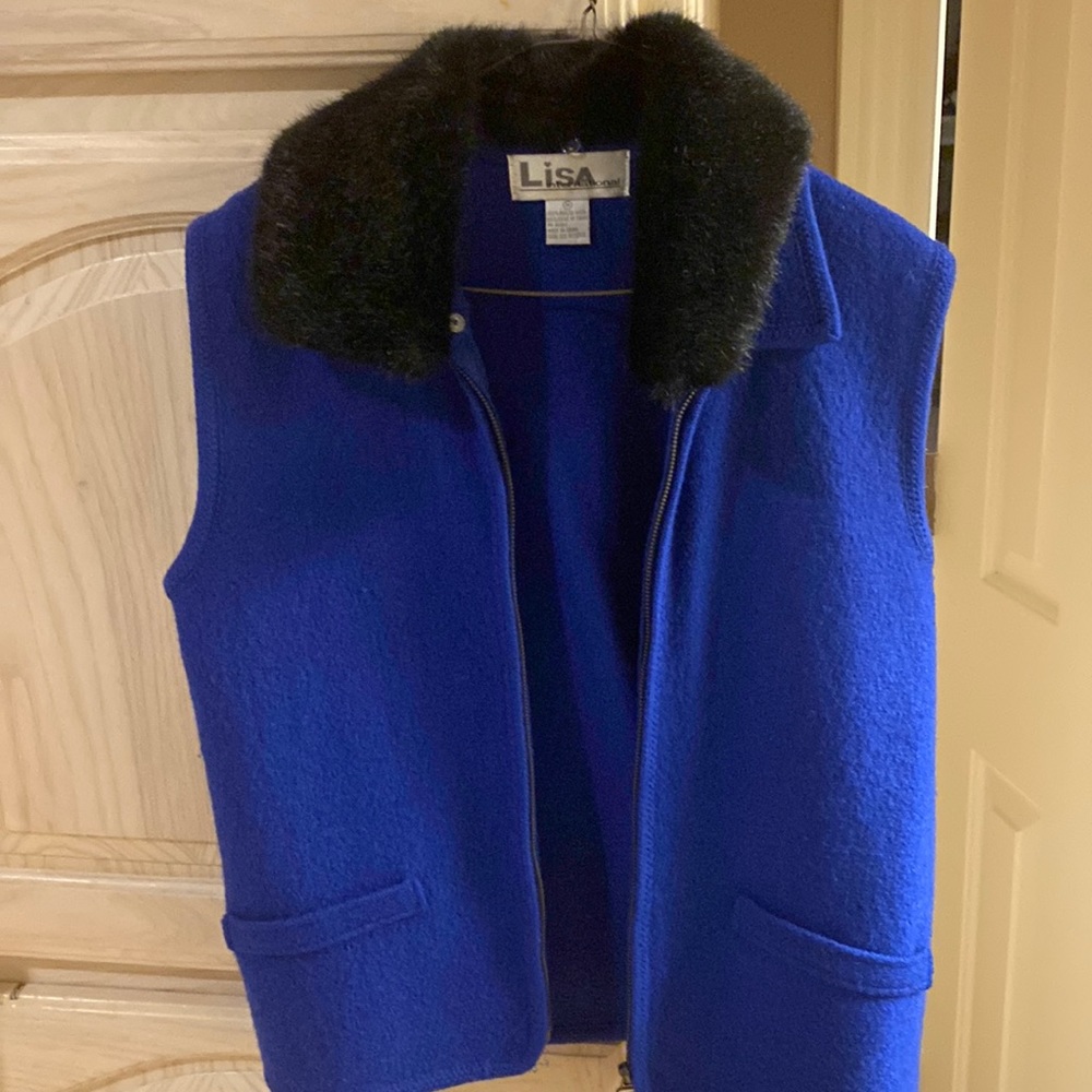 Vintage royal blue wool vest with black faux fur collar size M
